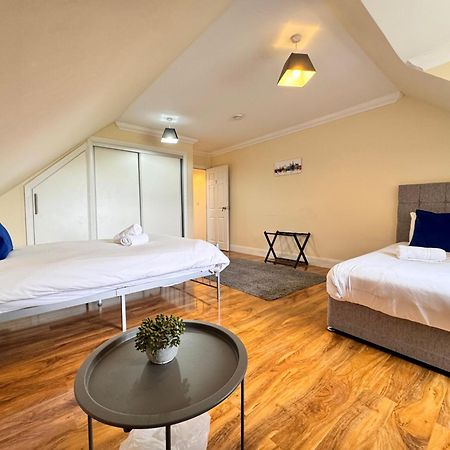 Relaxing Airport Rooms Stanwell Buitenkant foto
