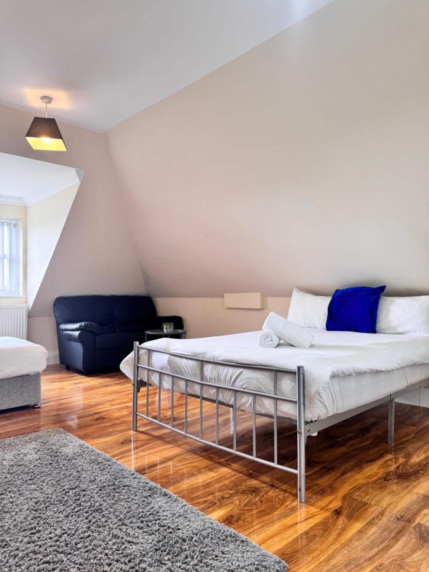 Relaxing Airport Rooms Stanwell Buitenkant foto